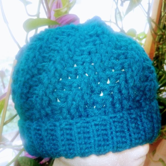 Handcrafted Adult Unisex Textured Teal Hat - Beanie Skully Slouchie - Picture 1 of 9